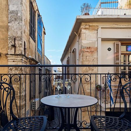 Grande Madonna Luxury Boutique Suites 罗希姆诺 外观 照片