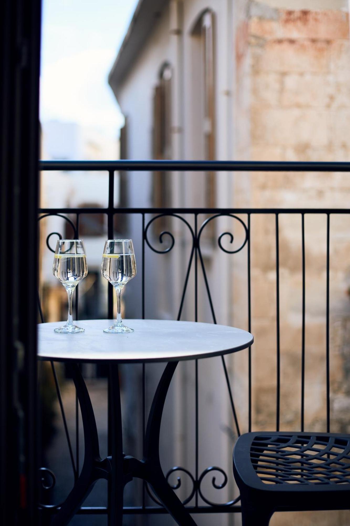 Grande Madonna Luxury Boutique Suites 罗希姆诺 客房 照片