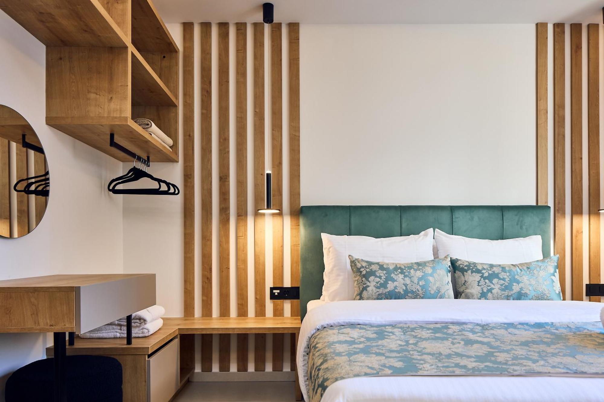 Grande Madonna Luxury Boutique Suites 罗希姆诺 客房 照片
