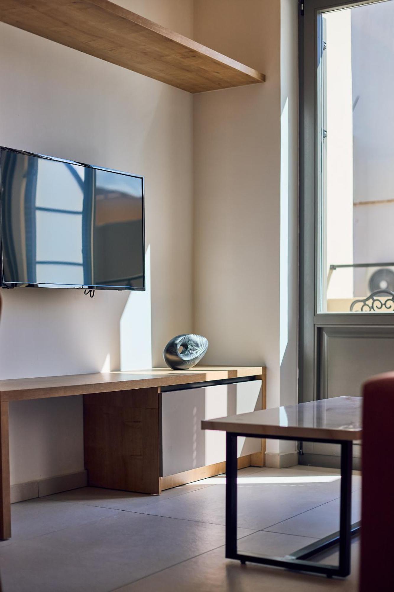 Grande Madonna Luxury Boutique Suites 罗希姆诺 客房 照片