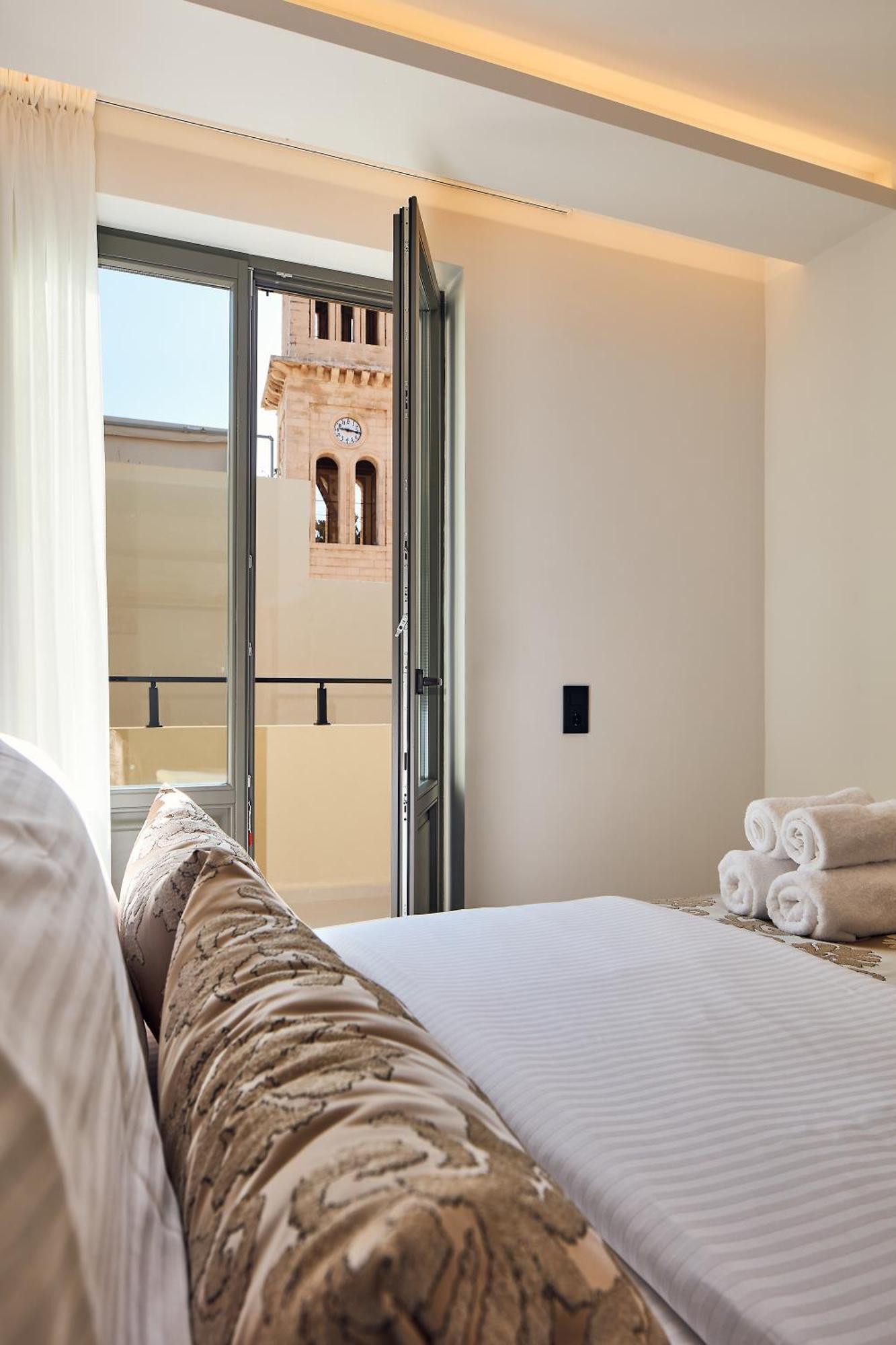 Grande Madonna Luxury Boutique Suites 罗希姆诺 客房 照片
