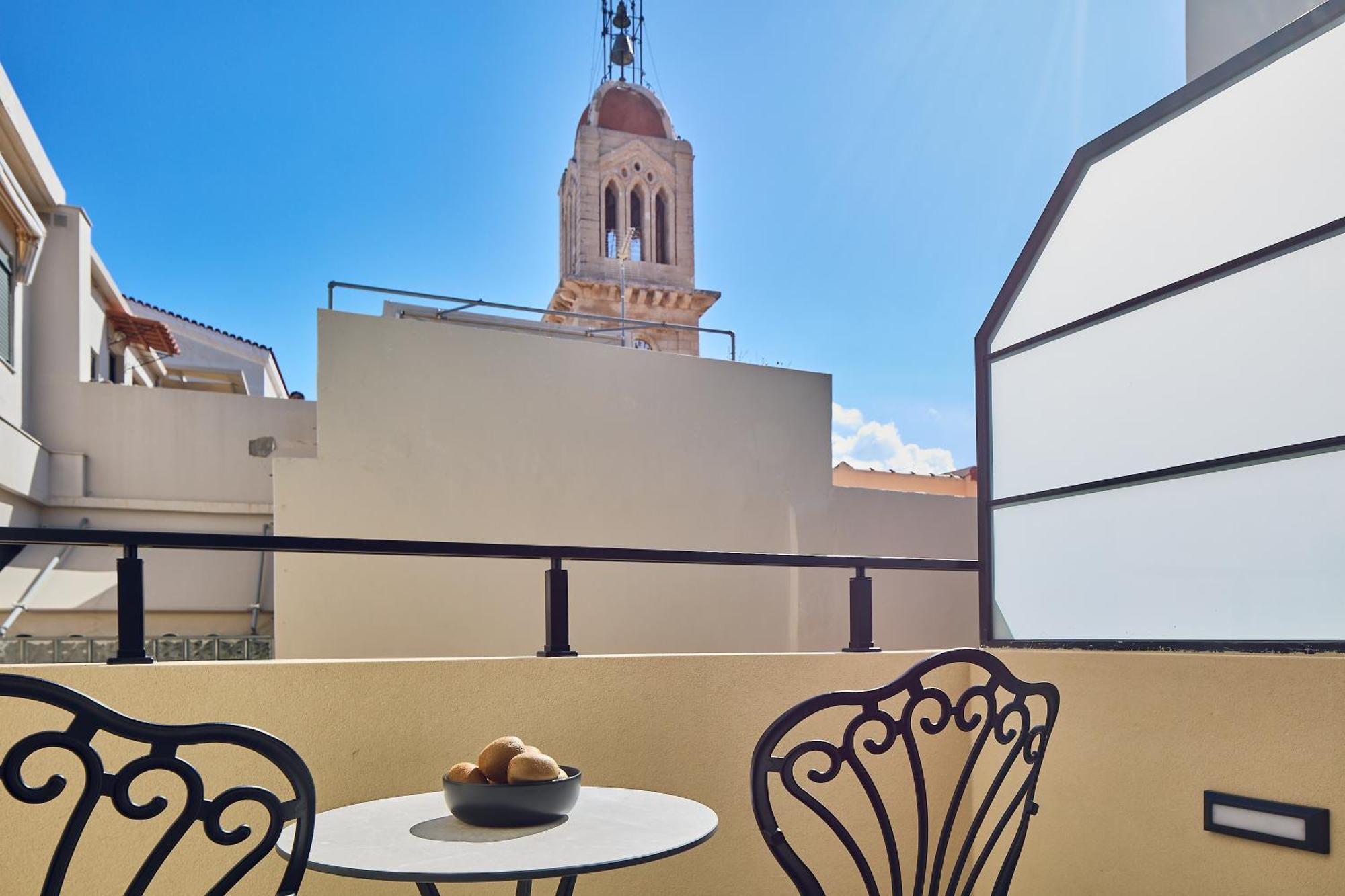 Grande Madonna Luxury Boutique Suites 罗希姆诺 客房 照片
