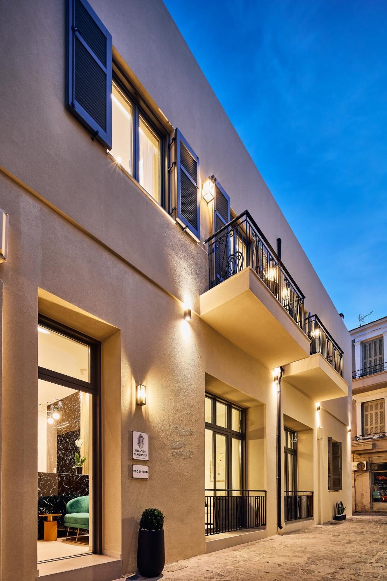 Grande Madonna Luxury Boutique Suites 罗希姆诺 外观 照片